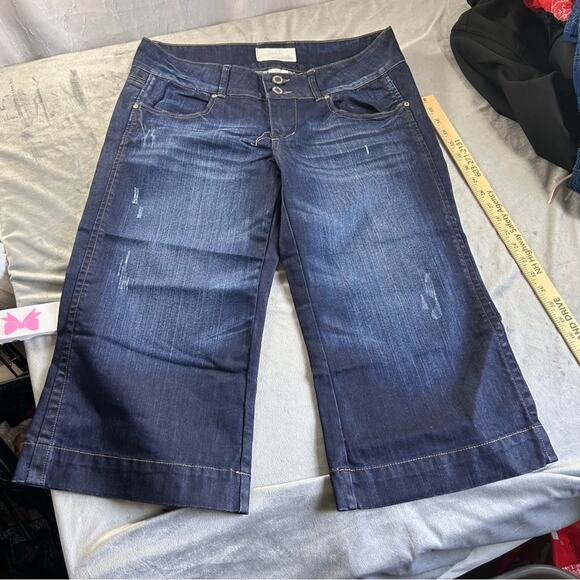 Maurice's Low Rise Wide Leg Cropped Capri Jeans distressed denim size 11/12 - Picture 1 of 7